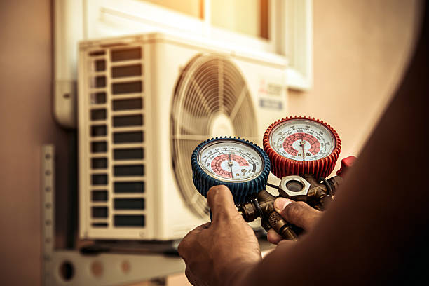Professional Hvac technician working in Grand River, OH